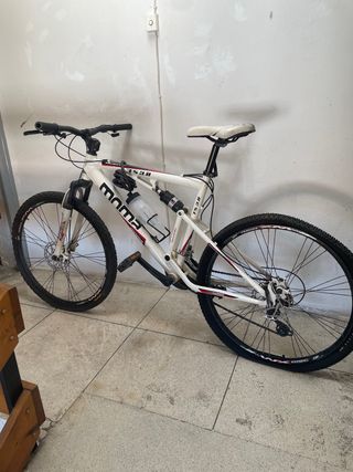 Bicicleta Moma TS 3.8 Blanca