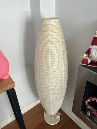 Lámpara de pie Ikea Abombada