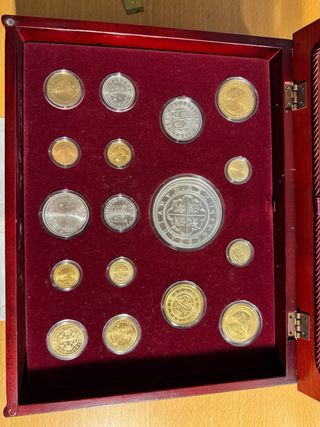 Estuche Monedas Oro y Plata España Primera Emisión