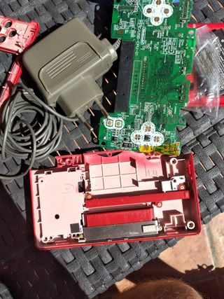 Nintendo DS + Cargador