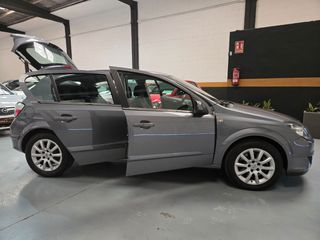Opel Astra con poco kilometraje. 