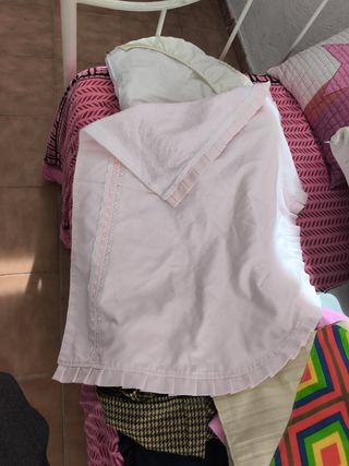 Funda, toalla ,y toquilla para el l bebe ((lote))
