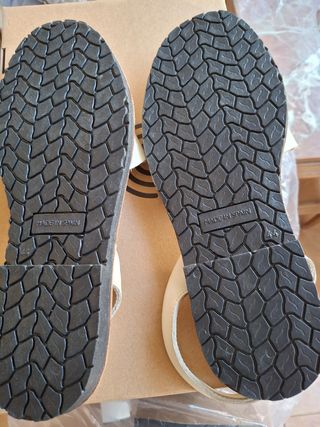 Sandalias caballero tipo alpargatas a estrenar.