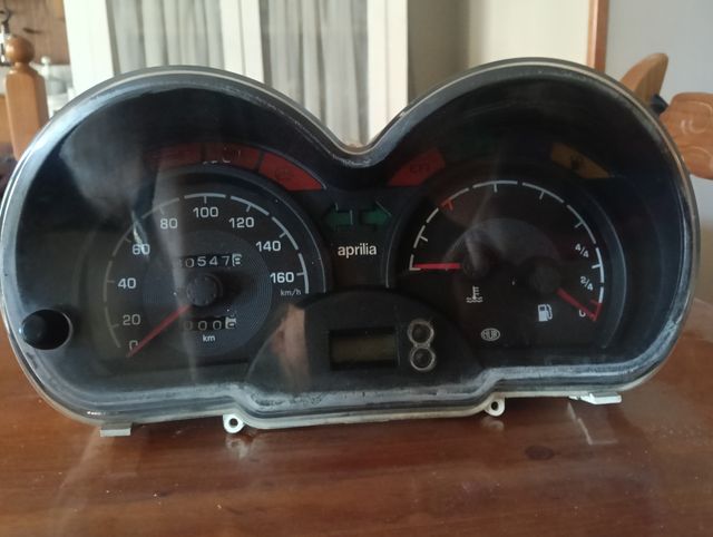 Cuadro de instrumentos Aprilia
