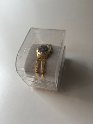 Orologio in oro Swatch 007 YSG115G Irony Lady