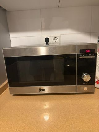 Microondas Teka Gris 21L