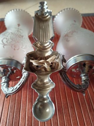 Aplique Victoriano de mediados del Siglo XX