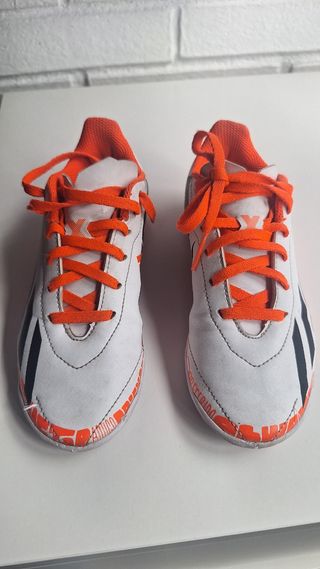 Botas de fútbol