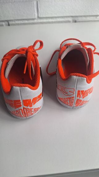 Botas de fútbol