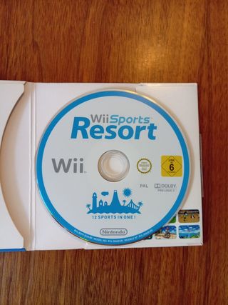 Nintendo Wii con manuales Wii Sports y Wii Play