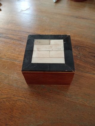 Cajita de madera decorada