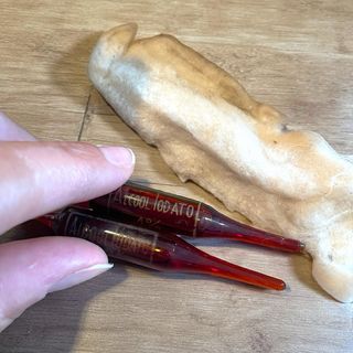 Kit antico pronto soccorso fascista anni '30