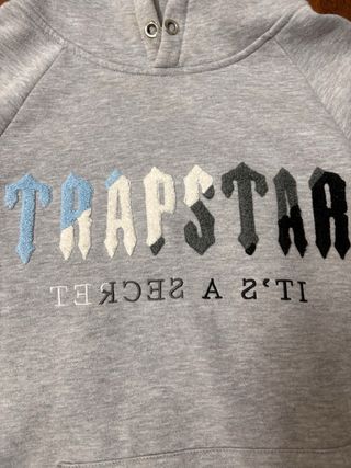 PACK TRAPSTAR : RIÑONERA TRAPSTAR Y CHANDAL