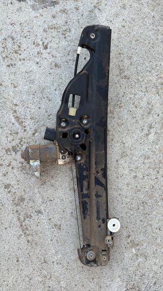 Elevalunas trasero derecha BMW E60