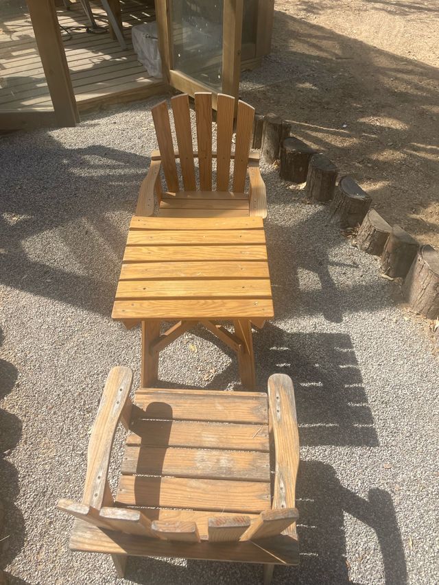 TAVOLO IN LEGNO DI PINO + 2 SEDIE PER BAMBINI