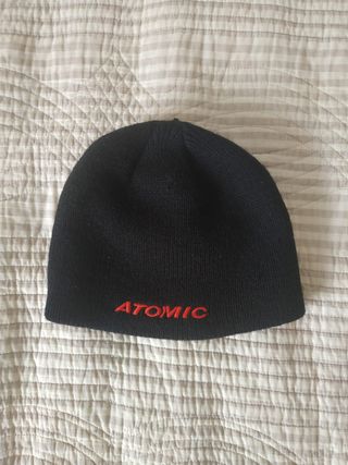 Gorro para invierno Atomic.