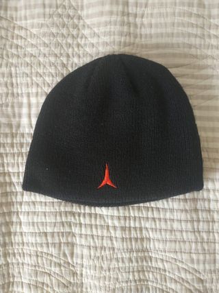 Gorro para invierno Atomic.