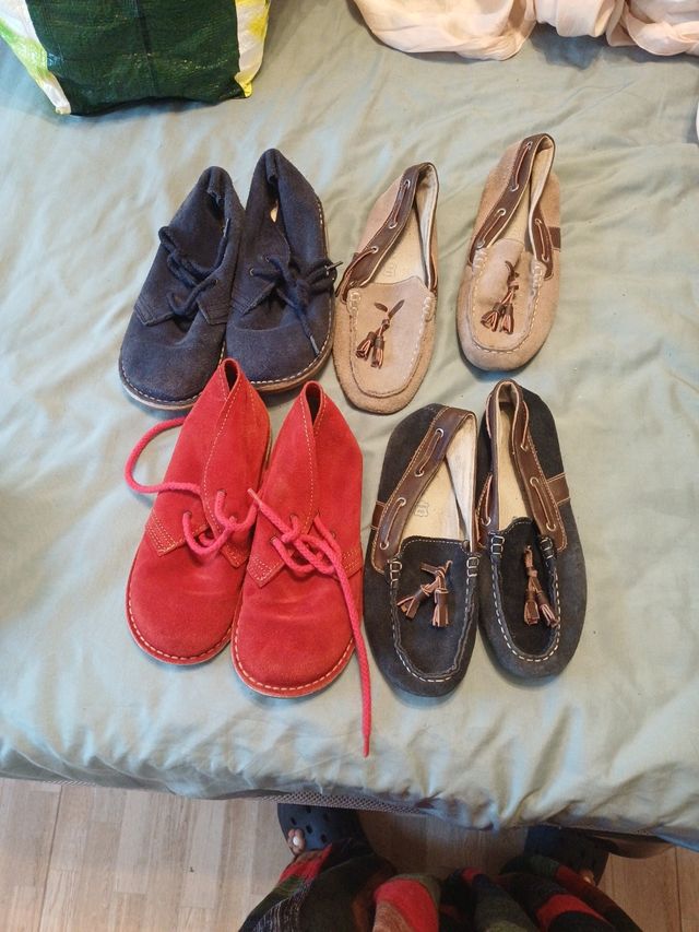 Lote 4 pares zapatos talla 33
