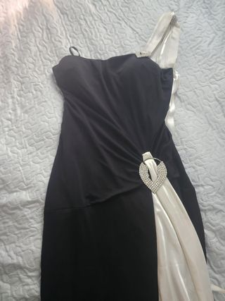 Vestido de fiesta negro y blanco