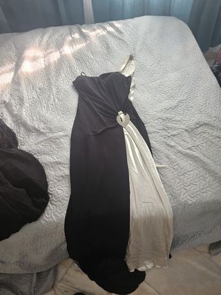 Vestido de fiesta negro y blanco