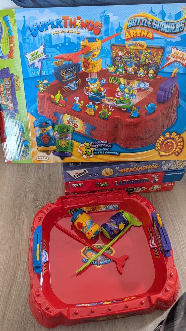 Superthings Battle Spinners Arena