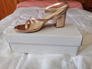 Sandalias doradas/rosas talla 38