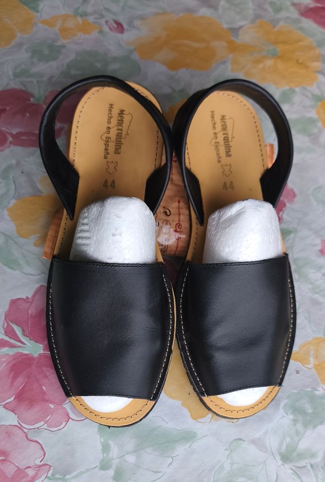 Menorquinas, Piel Negra Talla 44 Hecho en España
