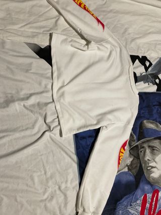 Sudadera de colección de Bershka, hotwheels.