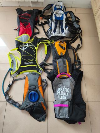 7 mochilas tipo camelbak. Sin usar. En Arrasate.