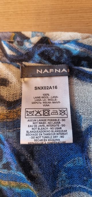 Pañuelo lana Naf Naf azul estampado