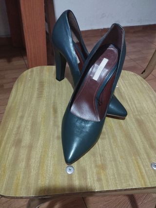 Zapatos de tacón verde botella talla 40