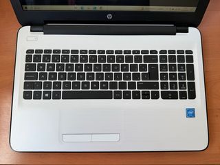 HP 15,6” COMO NUEVO 