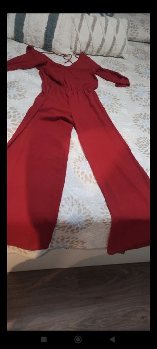 Mono largo rojo