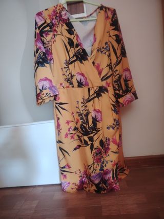 Vestido estampado floral amarillo