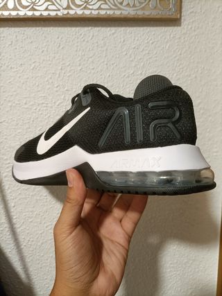 T42 Nike Air Max Alpha Trainer 4 