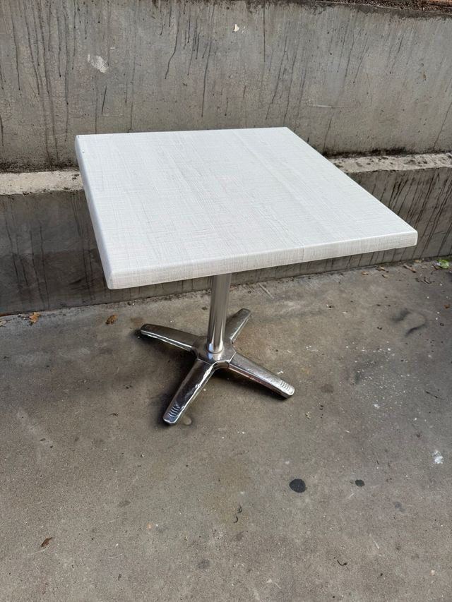 8 Mesas Hostelería Pie Central