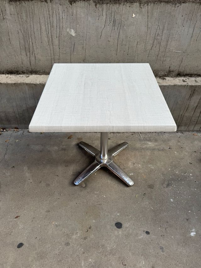 8 Mesas Hostelería Pie Central