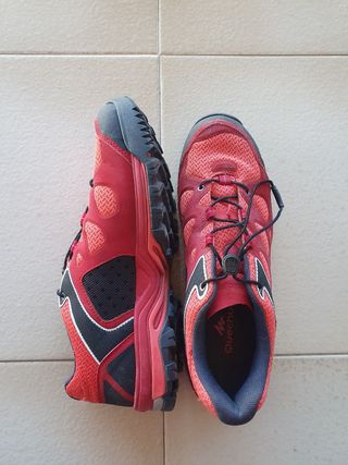 Zapatillas Quechua Montaña Rojas