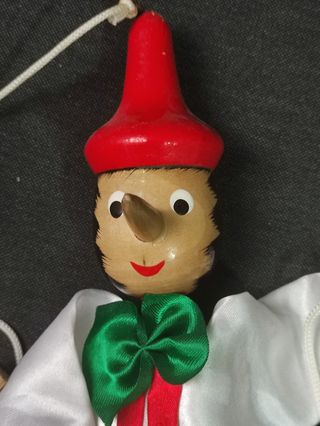 Marioneta Pinocho madera hilo antiguo