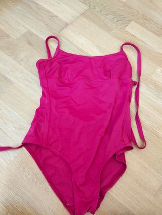 Bañador niña fusia