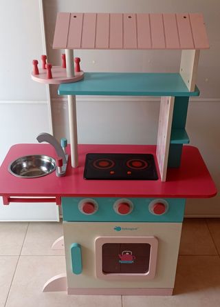 Cocinita infantil de madera