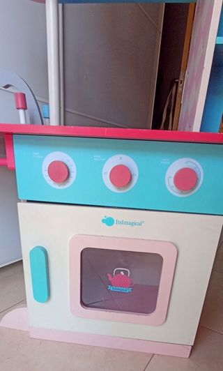 Cocinita infantil de madera