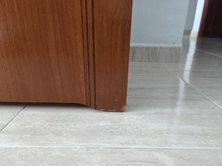 Mueble para máquina de coser de madera