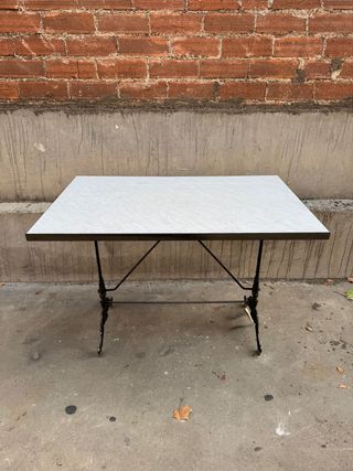 Mesa Mármol y Forja
