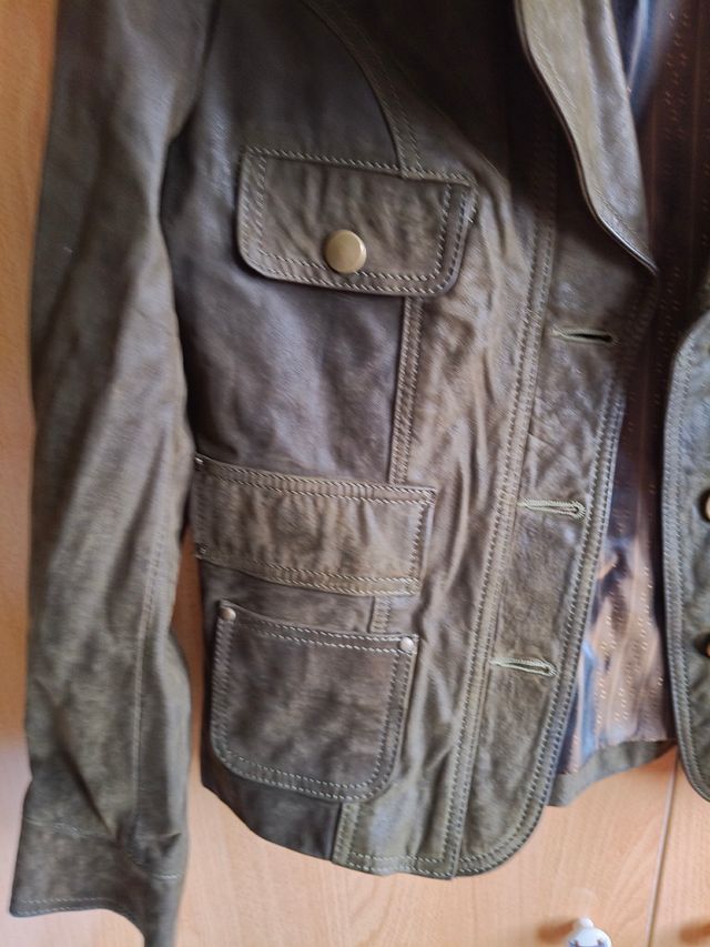 Cazadora de mujer de Ante , talla 40