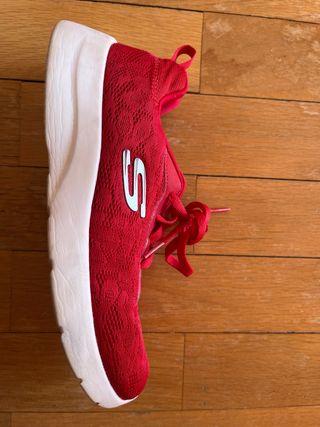 Zapatillas Skechers Memory Foam Rojas