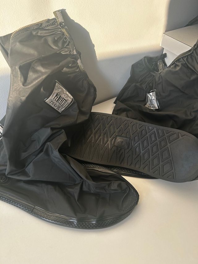 Cubrebotas impermeable para moto