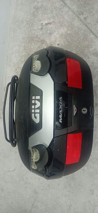 Baul moto Givi Maxia monokey