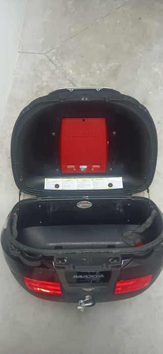 Baul moto Givi Maxia monokey