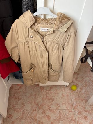 Abrigo infantil beige